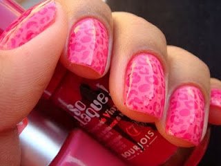 Pink Animal Print Nail Art Design