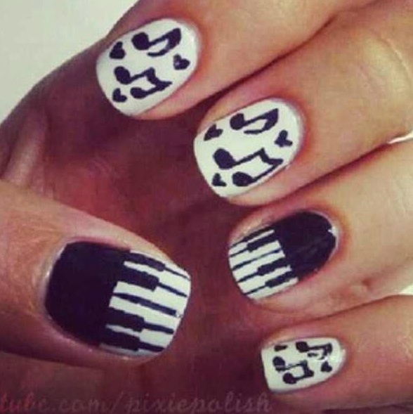 Pretty Music Nails