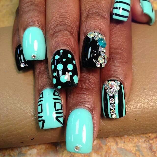 Pretty Teal Nails