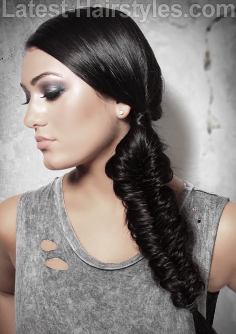 SIMPLE FISHTAIL