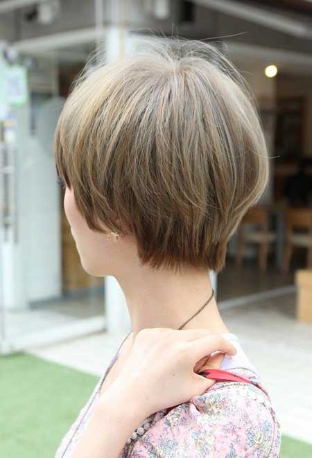 Short Layered Hairstyle