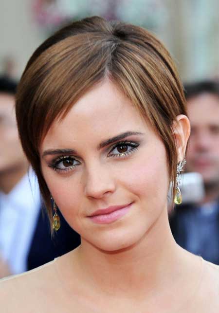 20 Stunning Straight Hairstyles for Short Hair - Pretty Designs