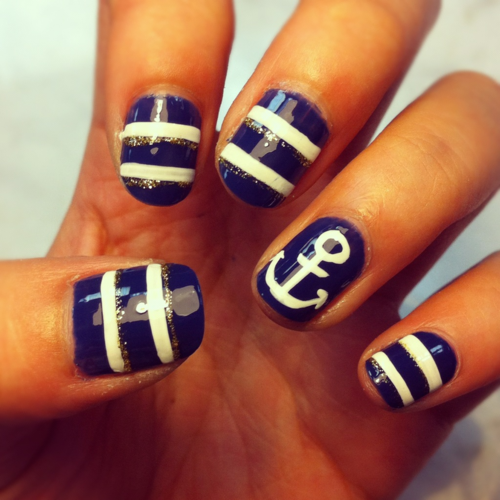 Simple Nautical Nails