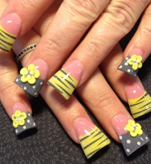 3D Yellow Flower Nails