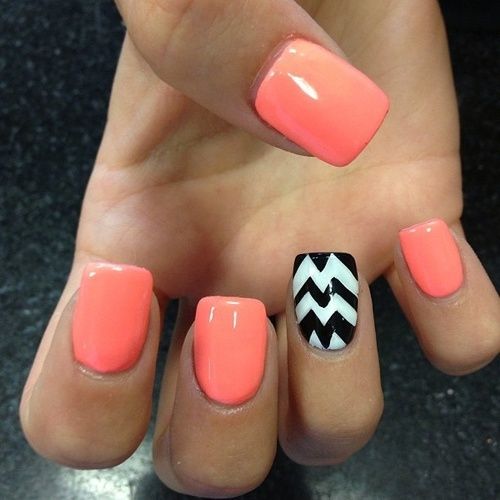 Black and White Chevron Nails