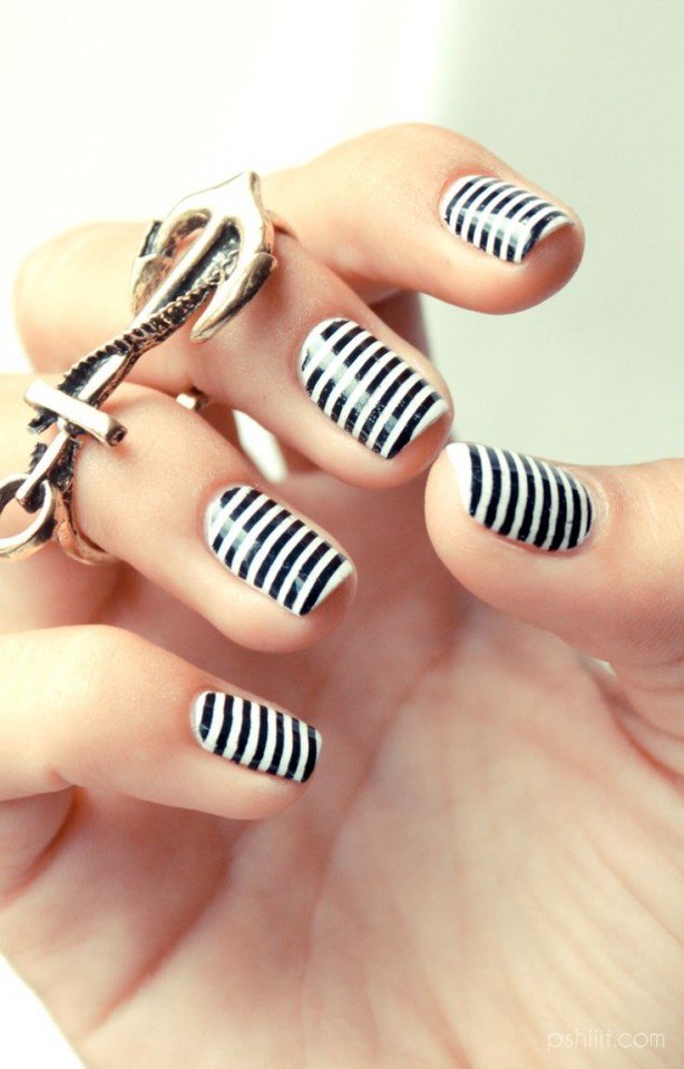 Black and White Striped Nail Art
