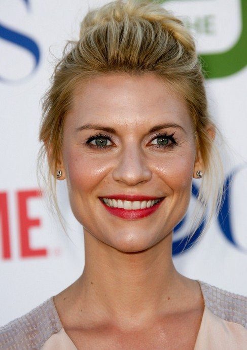 CLAIRE DANES’ PULLED BACK PERFECTION