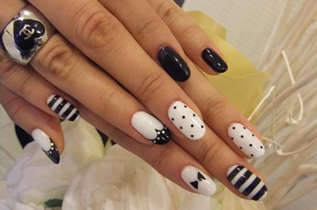 Cute Black and White Nails