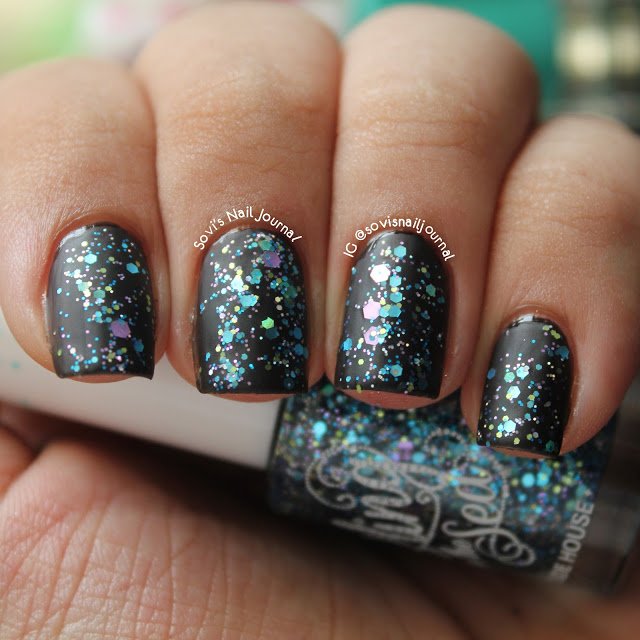 Glitter Nails