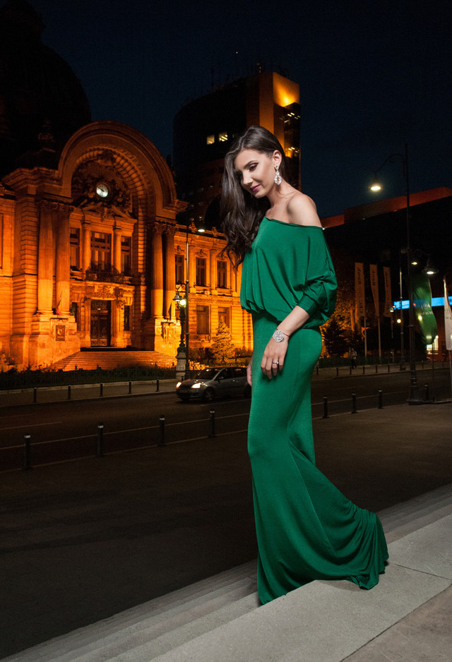 Graceful Green Dress Outfit