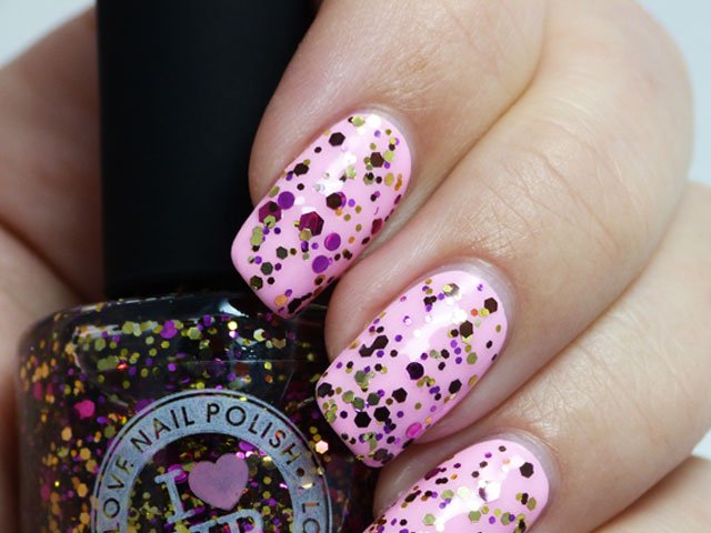 Pastel Pink Glitter Nail