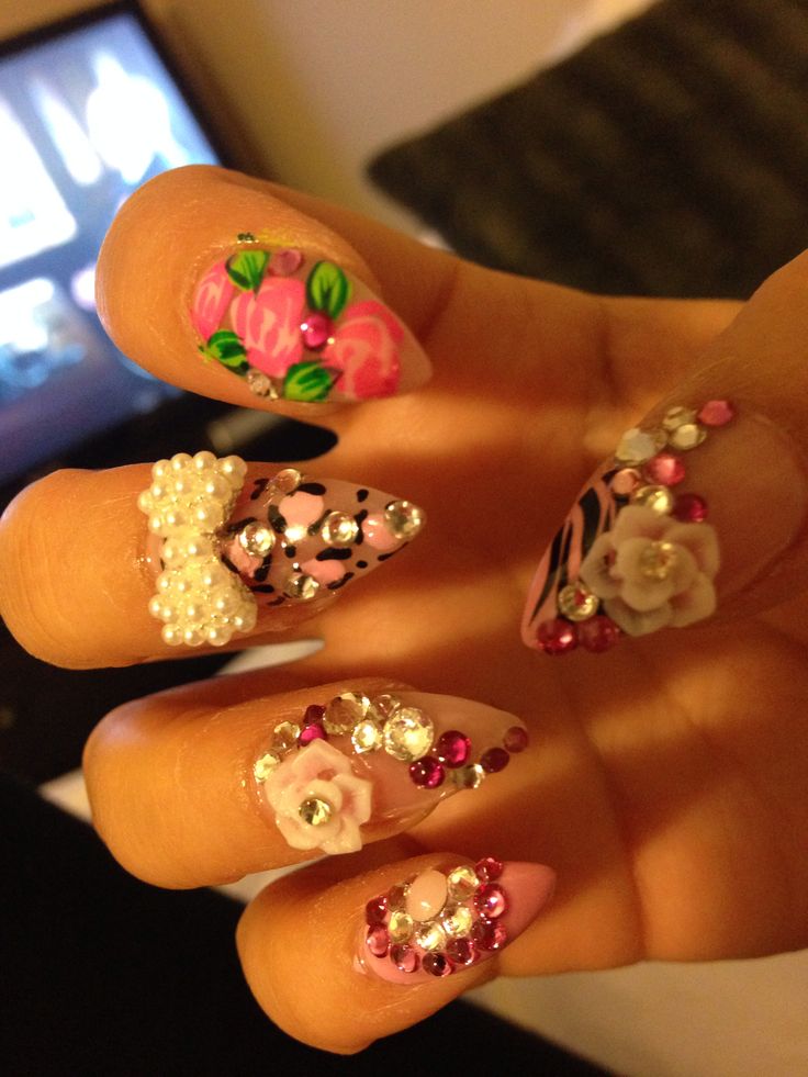 Stylish 3D Nails