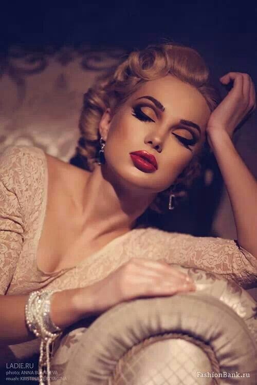 Vintage Makeup Look With Blond Hair