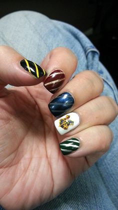 Cool Harry Potter Nail Design