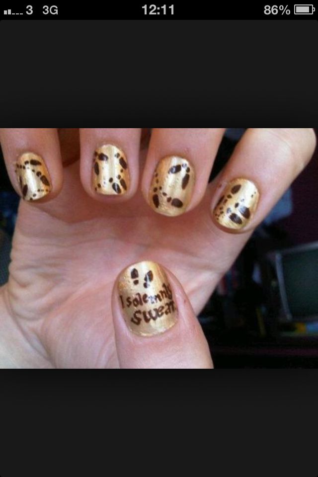 Gold Harry Potter Nail Design