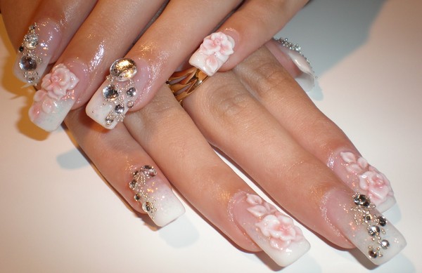 Pretty Floral Wedding Nail Design