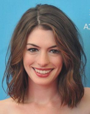 Short Wavy Hairstyle