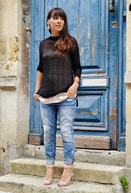 Black Lace Sweater and Jeans Outfit for Fall