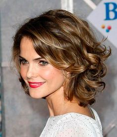 Short Hairstyles For Curly Hair And Heart Shaped Face