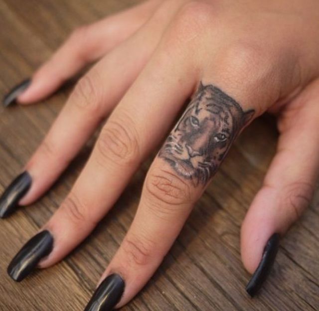 Edgy Finger Tattoo for Women