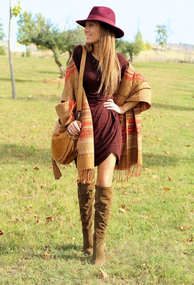 Pretty Outfit Idea with a Scarf