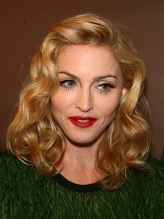 10 Great Madonna Hairstyles - Pretty Designs