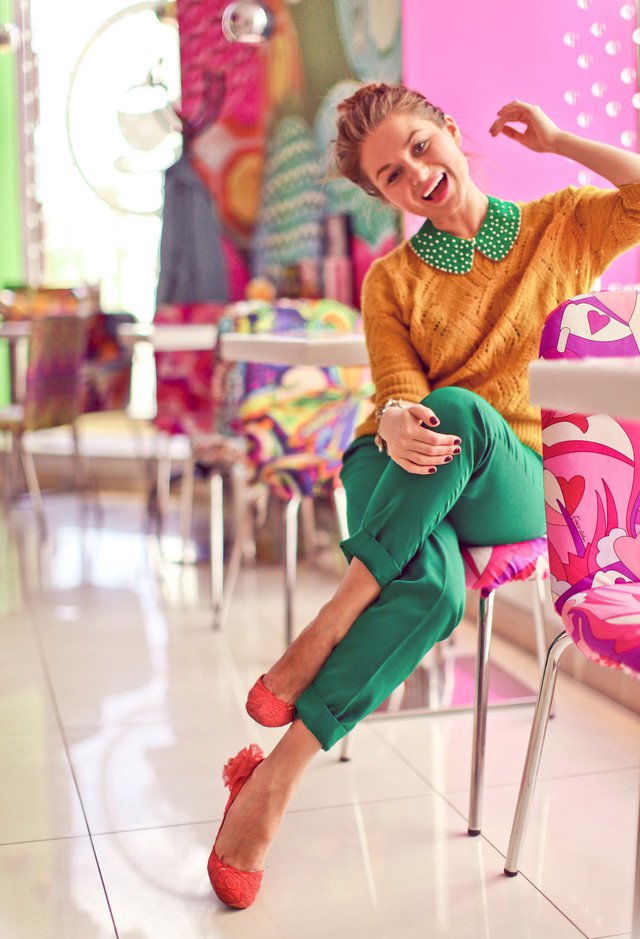 Retro-chic Outfit Idea for Women