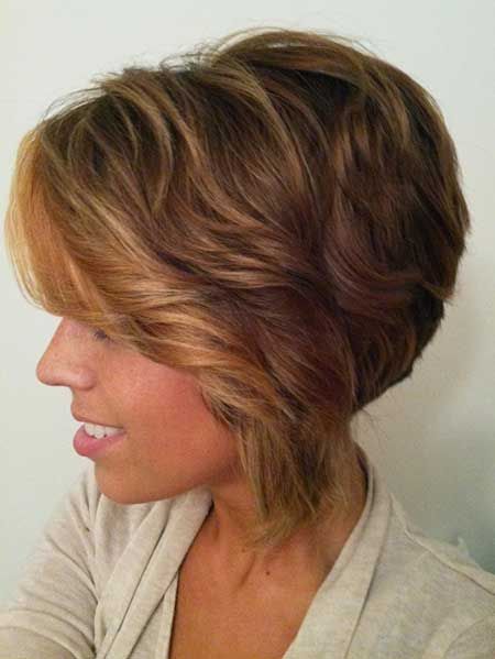 Shaggy Wavy Bob Haircut