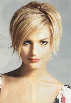 Short Blond Haircut for Round Faces