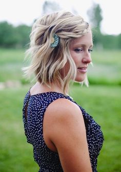 Short Curly Bob Hairstyle for Blond Hair
