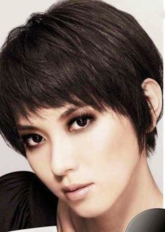 Short Straight Hairstyle for Thick Hair