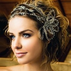 Short Wedding Hairstyle for Curly Hair