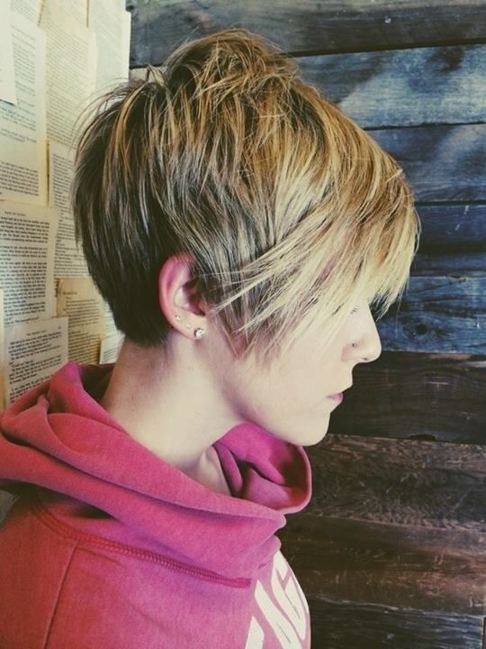 Stylish Pixie Haircut for Short Hair