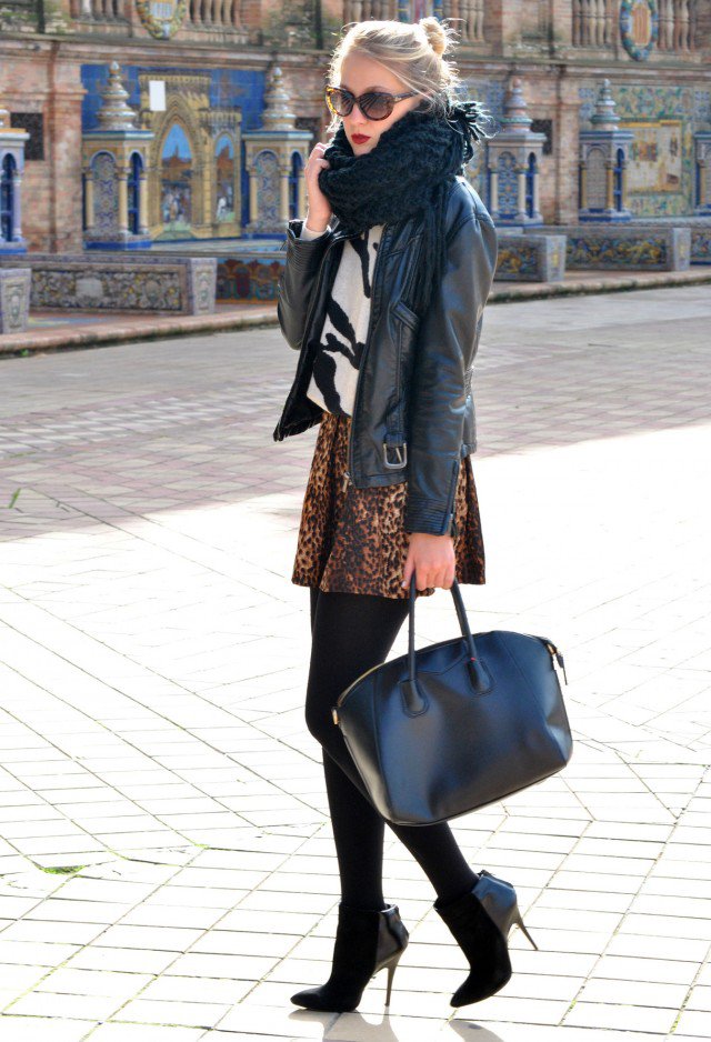 Black Leather Jacket Outfit for Fall