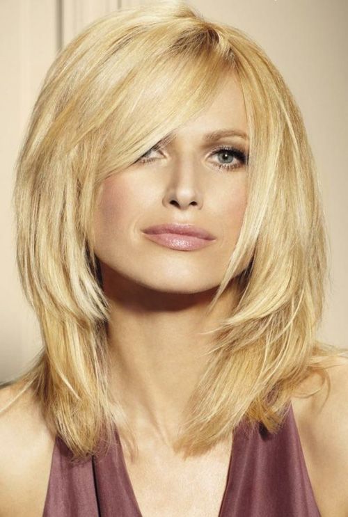 14 Trendy Medium Layered Hairstyles - Pretty Designs