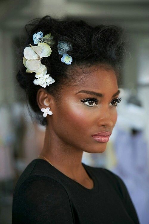 Elegant Black Bun Hairstyle