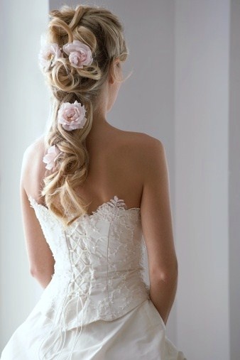 Glamorous Wedding Hairstyle for Thick Hair