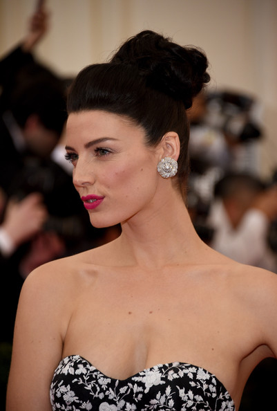 Jessica Pare Top Knot