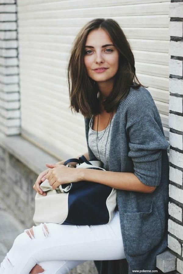 Medium Lob Haircut Brunette