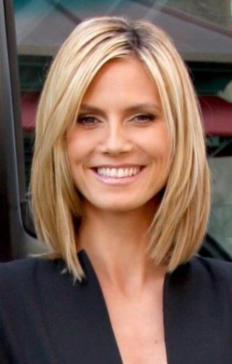 Sleek Medium Layered Hairstyle