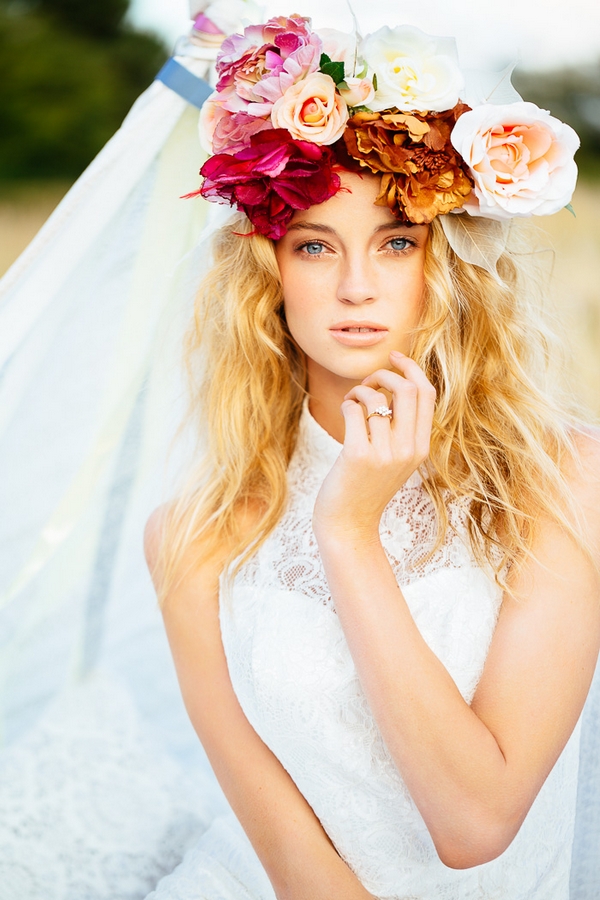 Beautiful Floral Crown Hairstyle for Wedding