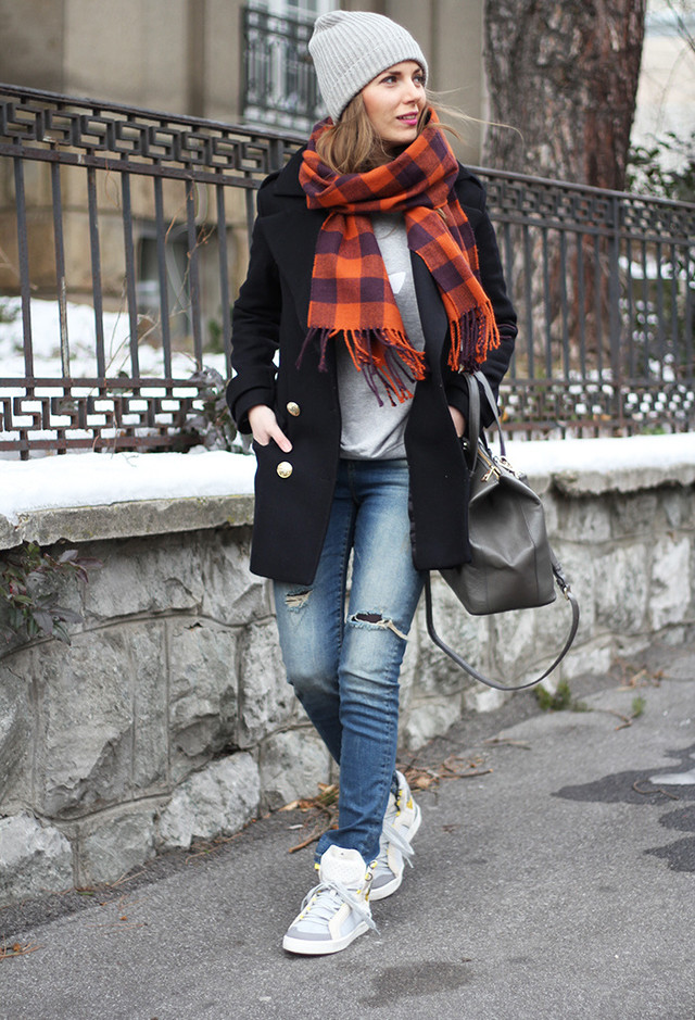 Casual Outfit Idea with Scarf