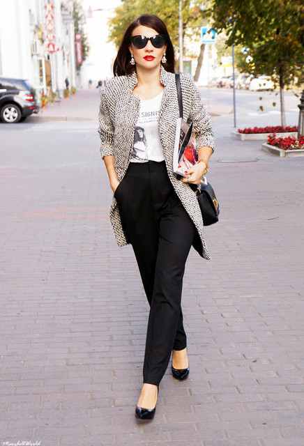 Chic Office Outfit Idea