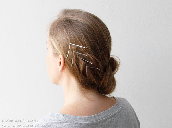 Cute Bobby Pin Hairstyle Idea