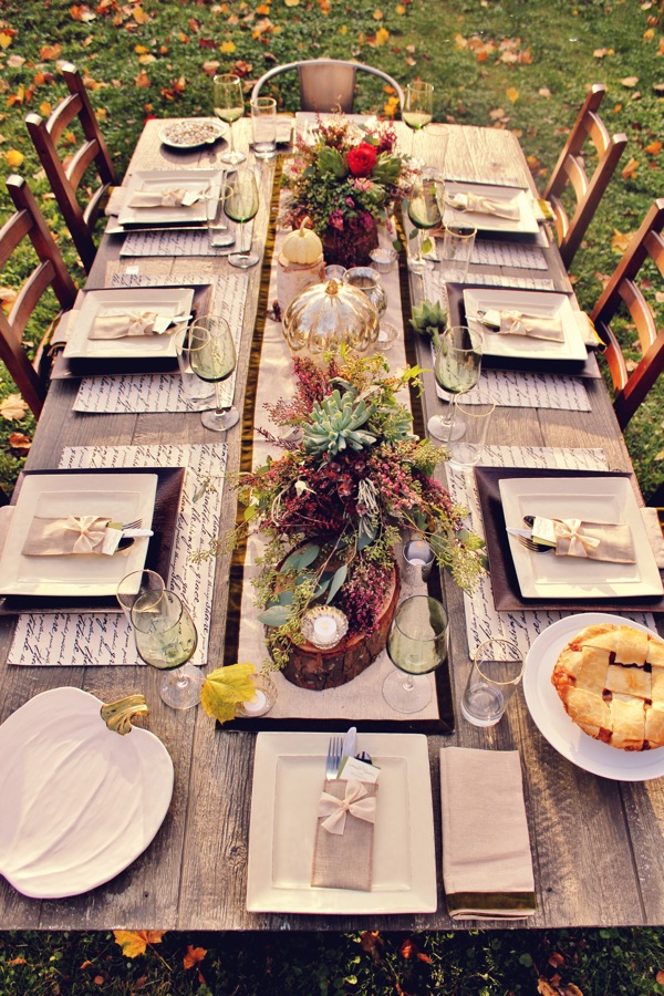 Outdoor Table Decorating for Thanksgiving Day - Pretty Designs