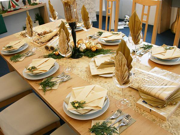 Golden Christmas Table