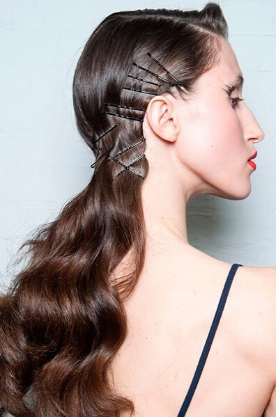 12 Simple and Chic Hairstyles With Bobby Pins - Pretty Designs