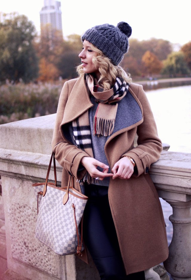 Stylish Knitwear Outfit for Winter