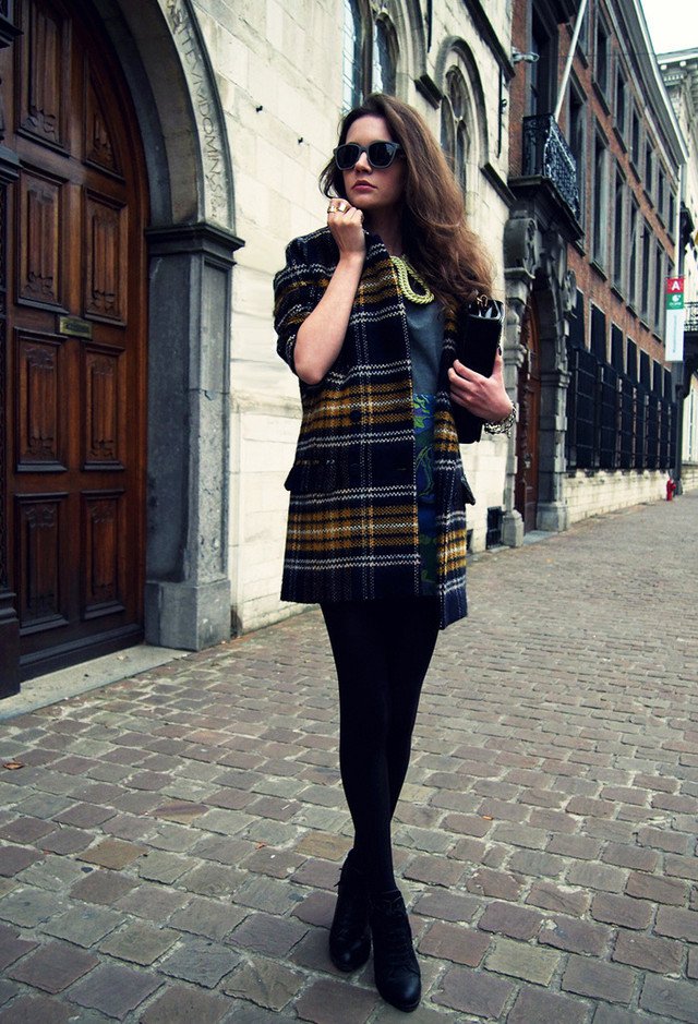 Stylish Tartan Outfit Idea