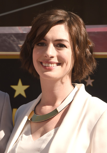 Anne Hathaway Short Hair